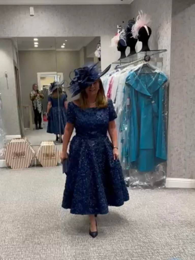 Mother of the Bride/ Groom Dress 👗 