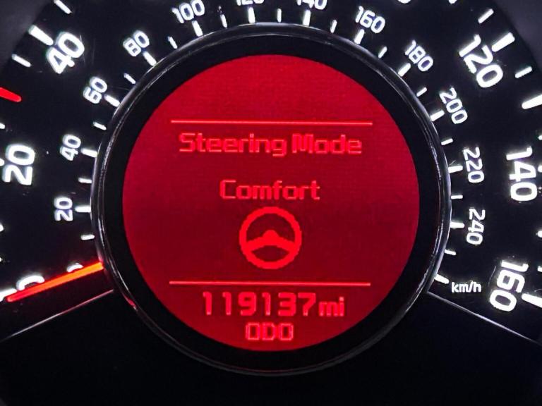 KIA CEED 1.6 CRDi 2 Euro 6 (s/s) 5dr 2015