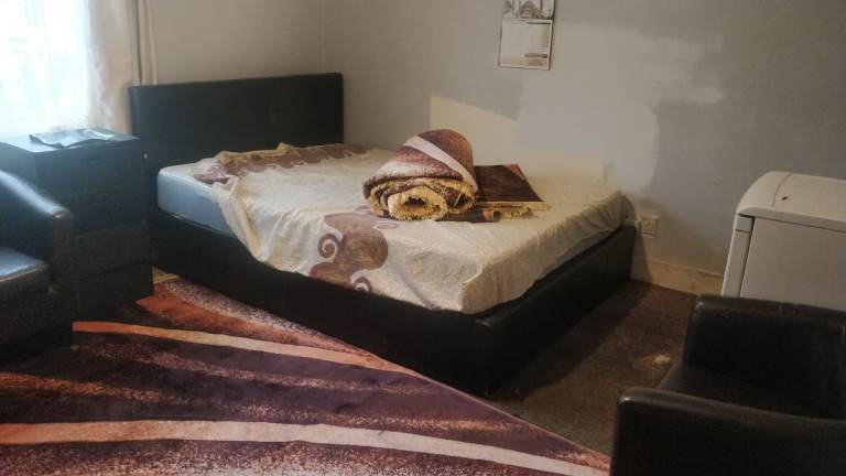 Double room. Inclusive of bills WiFi 