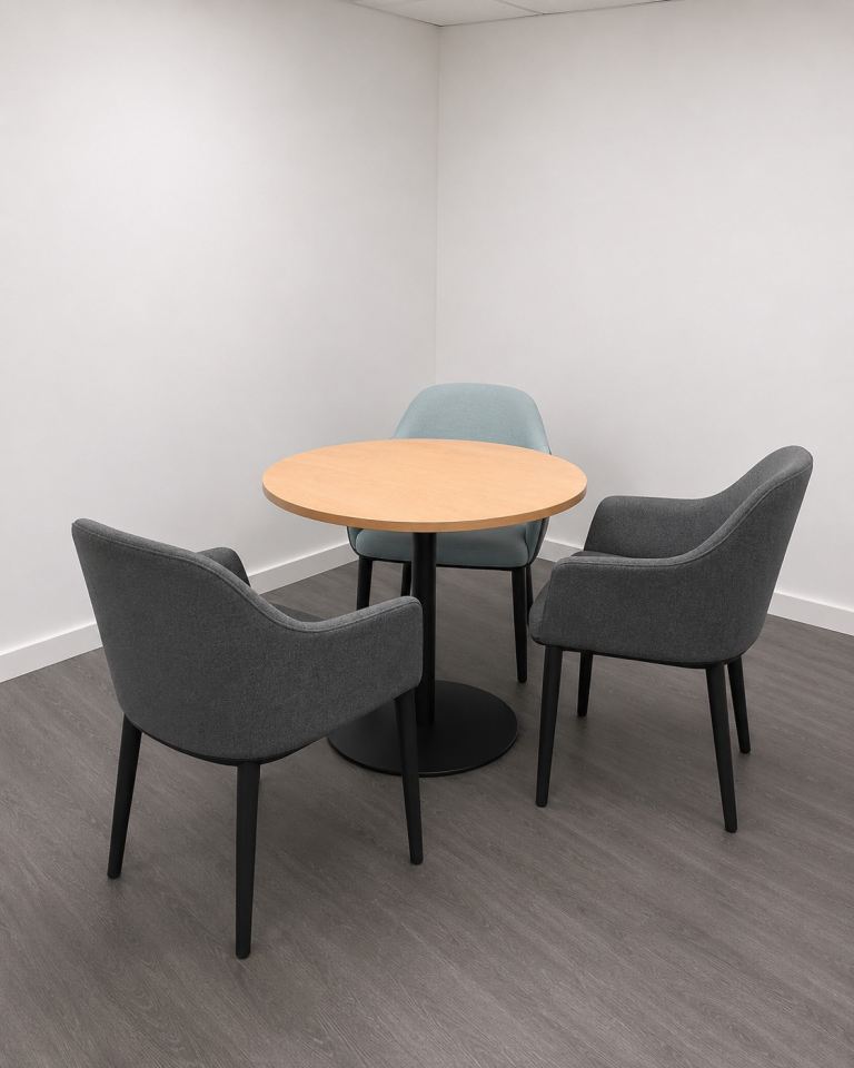 Herman Miller Circular Table – Oak / Black, D800mm