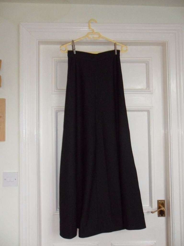 Black Maxi Skirt – Good Condition