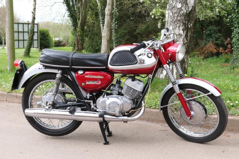Suzuki T20 Super Six Hustler 1968, nice condition EASY project