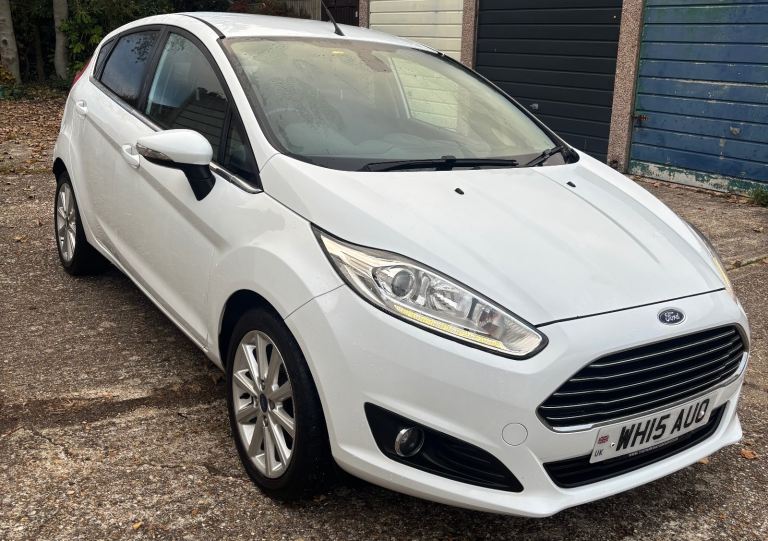 Ford fiesta Hatchback 2015 Manual 1.0 eco boost 5 doors