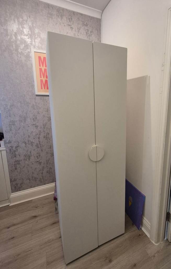 Ikea childrens wardrobe (Highbury)