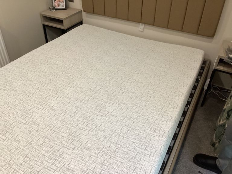 Double Mattress Topper 150x200cm – As Good As New