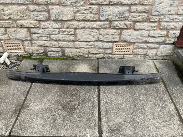 Volkswagen Transporter T6 rear bumper bar