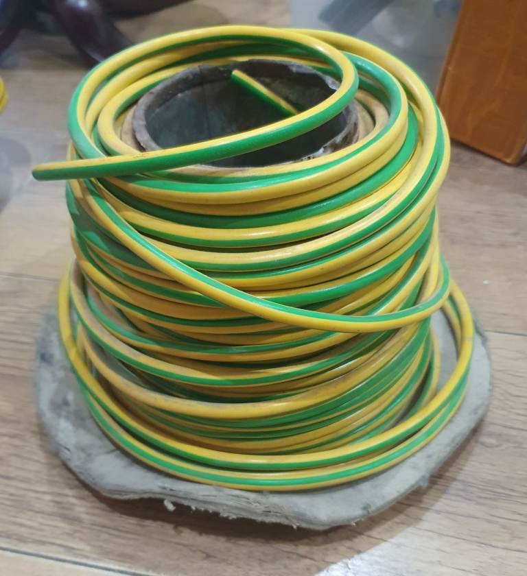 Electric Earth Cable Yellow and Green 10mm 55.7m
