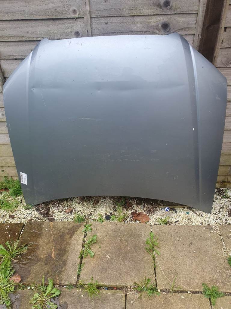 Audi a3 bonnet and audi a3 8p grill