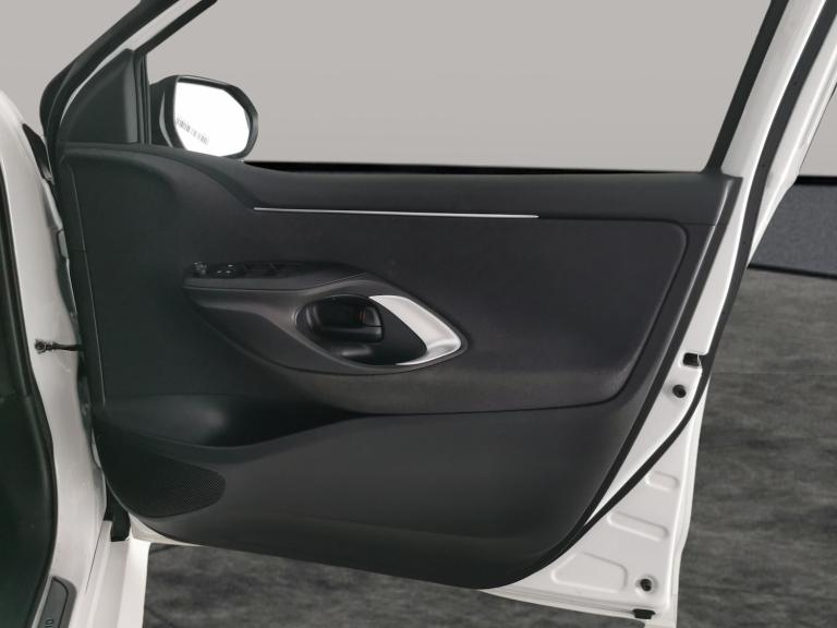 2022 Toyota Yaris 1.5 VVT-h Design Hatchback 5dr Petrol Hybrid E-CVT Euro 6 (s/s) (116 ps) -  Hat...