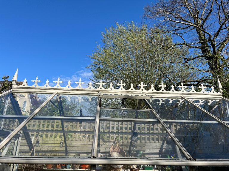 Ornate Roof Cresting and Finials for Greenhouse - unused, AS NEW