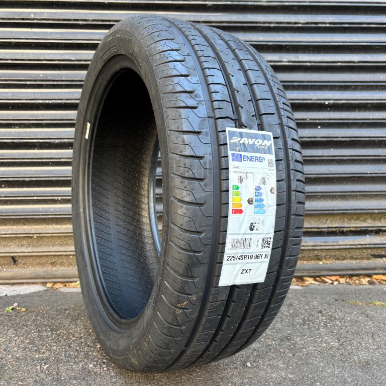 Brand New Single Avon 225/45/19 Car Tyre Fitted
