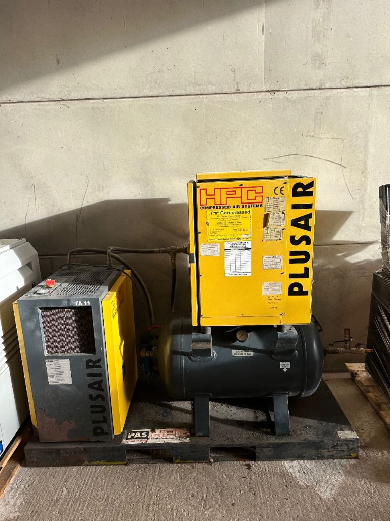 HPC Plusair Air Compressor with dryer - Fully working - Can deliver!