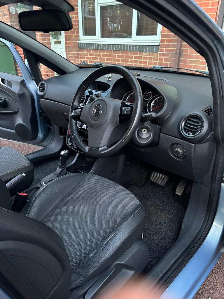 Vauxhall CORSA HATCHBACK 1.4i 16V Design 5dr Auto 87,000miles 2007