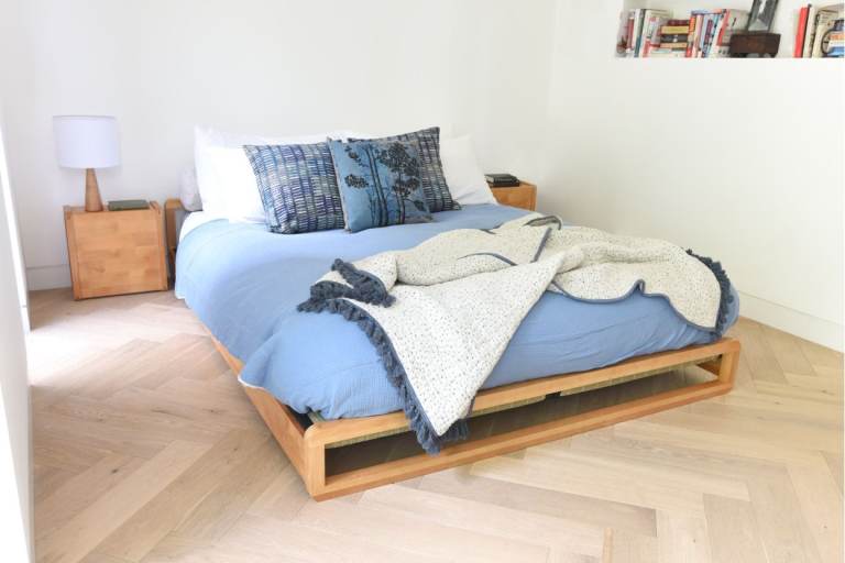 BIRCH WOOD DOUBLE BED BASE 