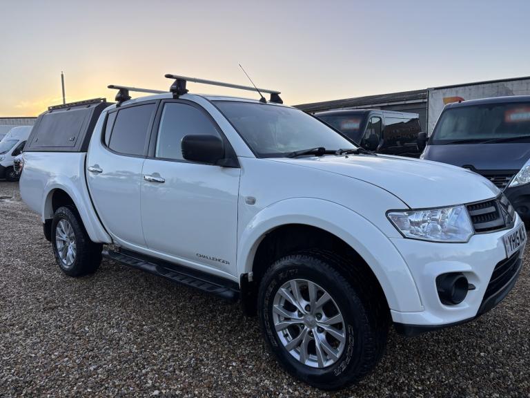 MITSUBISHI L200 2.5 DI-D Challenger 2015