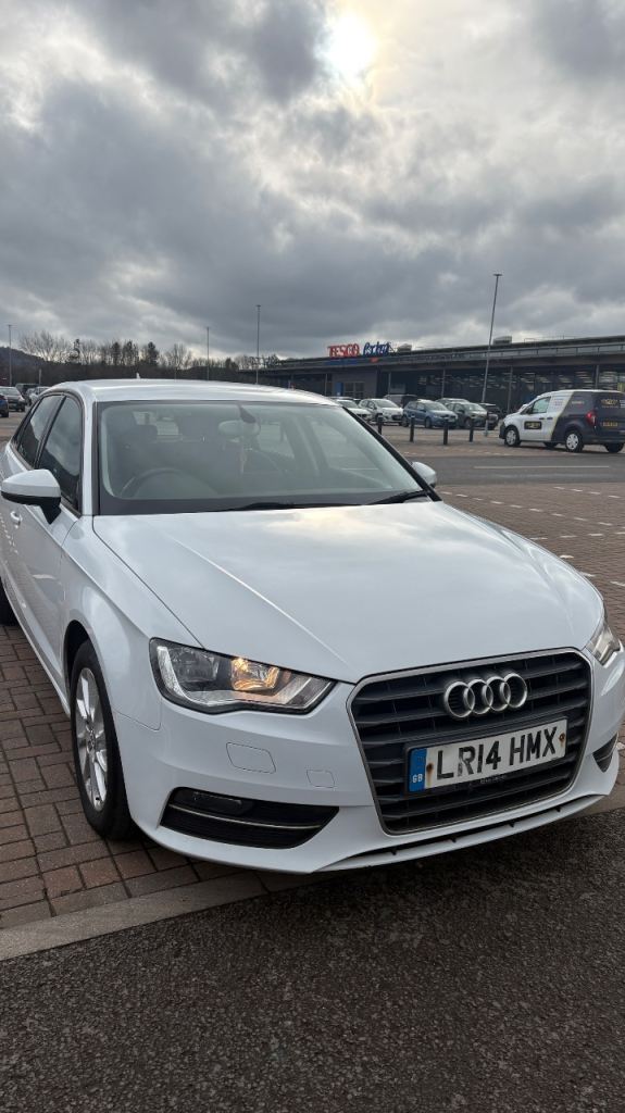 Audi, A3, Hatchback, 2014, Manual, 1598 (cc), 5 doors