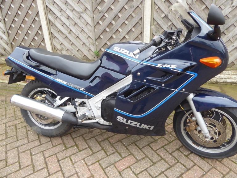 SUZUKI GSX 1100 POWER SCREEN E REG BEEN STOOD SPARES OR REPAIR