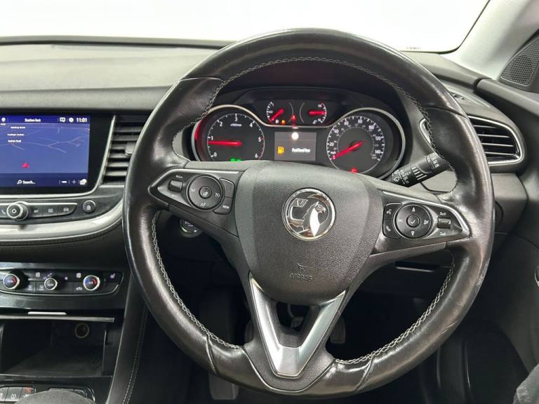 2018 Vauxhall Grandland X 1.6 Turbo D Tech Line Nav 5dr HATCHBACK DIESEL Manual