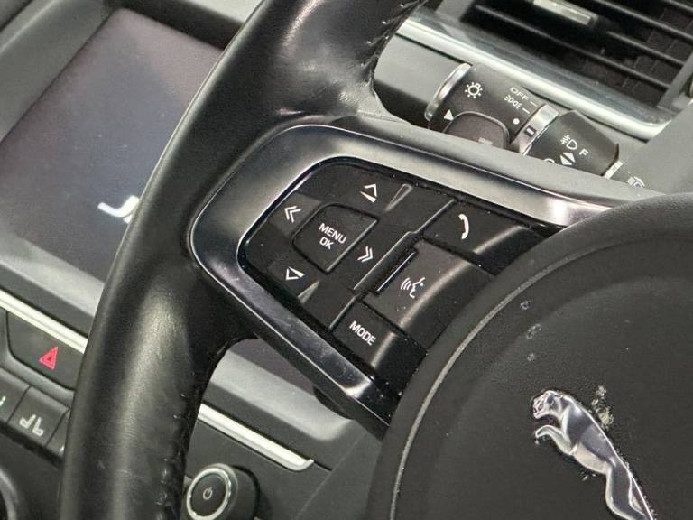 2020 Jaguar E-Pace 2.0 D180 R-Dynamic S SUV 5dr Diesel Auto AWD Euro 6 (s/s) (180 ps) ESTATE Dies...