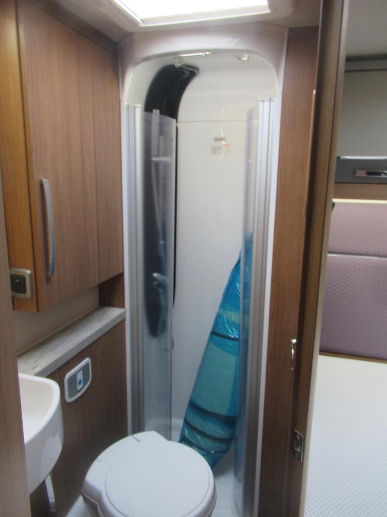 Auto Trail Tracker FB