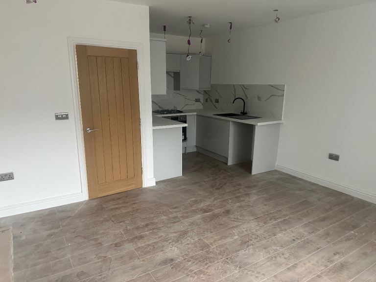 3 Bedroom Flat to Rent in Shaw Heath