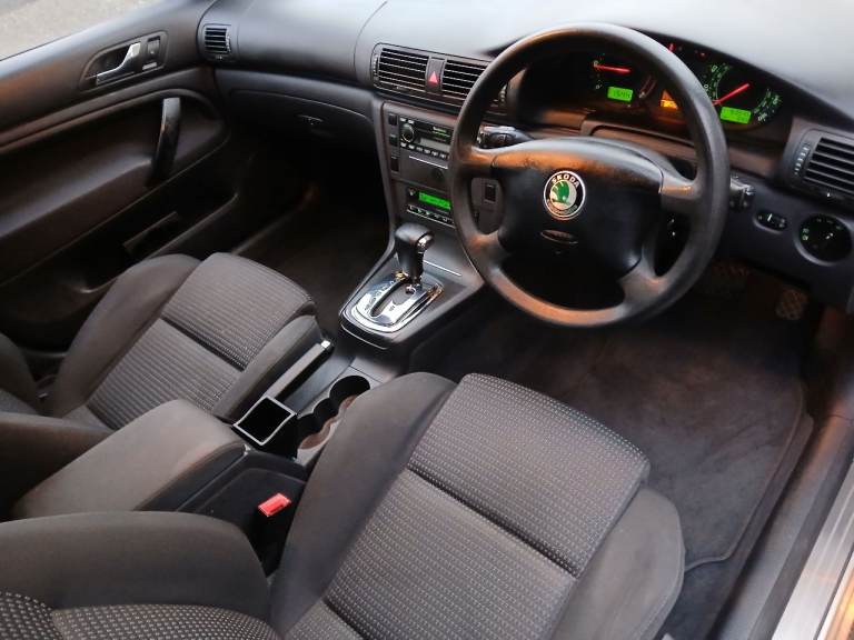 Skoda superb 1.9tdi pd130 Automatic mot till june 2026