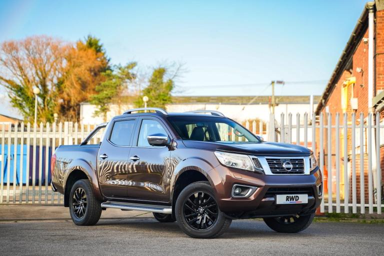 2016 Nissan Navara 2.3 dCi Tekna Pickup Double Cab 4dr Diesel Auto 4WD Euro 5 (190 ps) PICK UP Di...