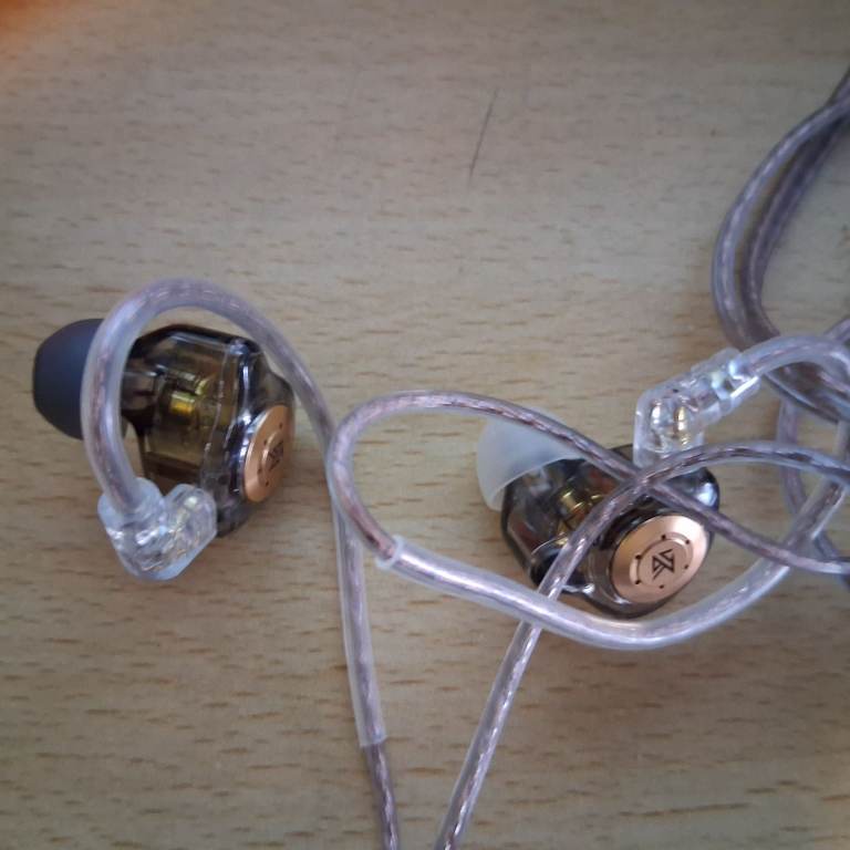 High quality in-ear monitor in ear headphones