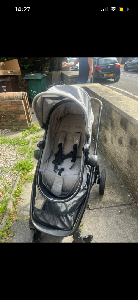 Maxi cosi used pram
