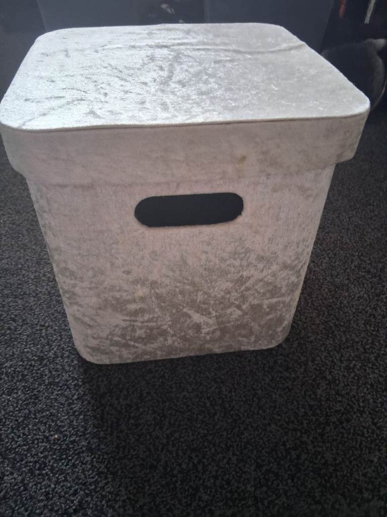 Storage cube