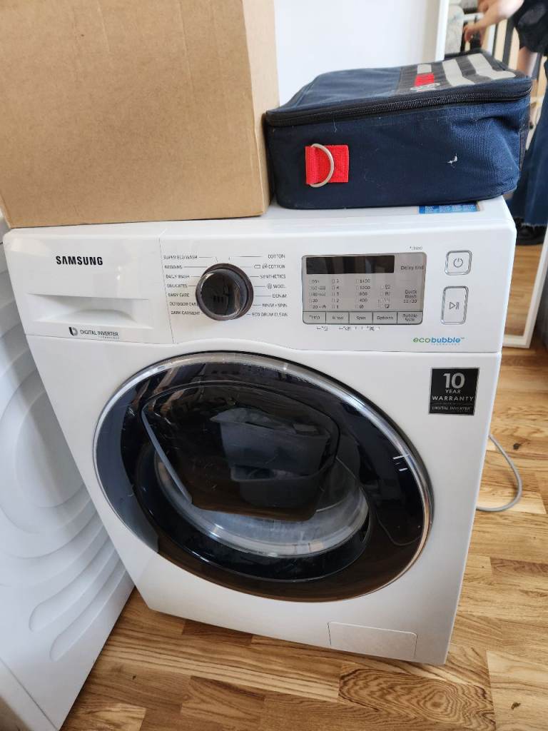 SAMSUNG EcoBubble with AddWash