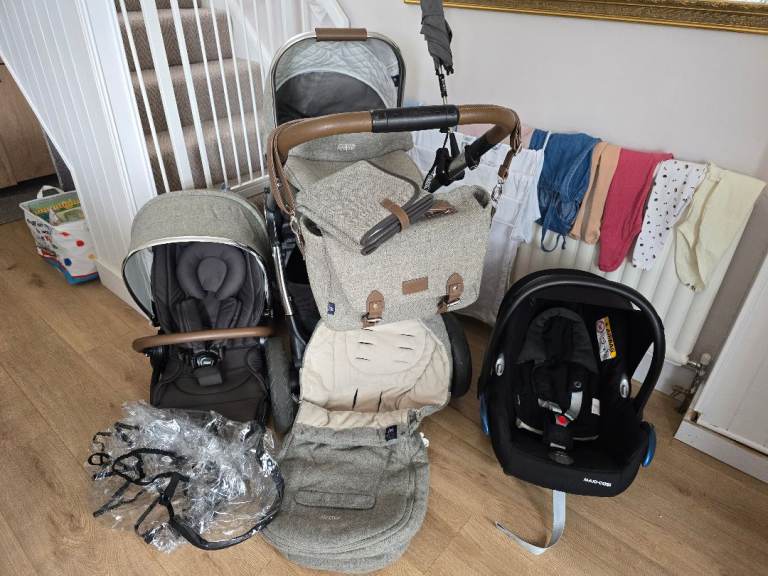 Mamas and Papas Ocarro travel system limited edition british grey moon tweed