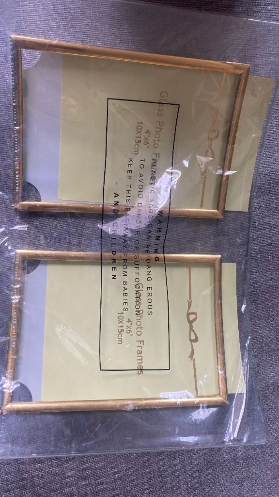 Free double glass photo frame 