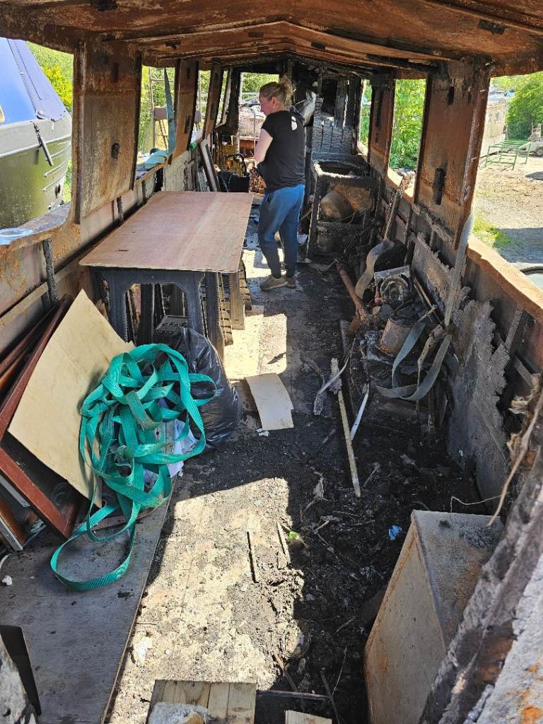 Swop or px 40 foot narrow boat project open to offers or swops for Sale