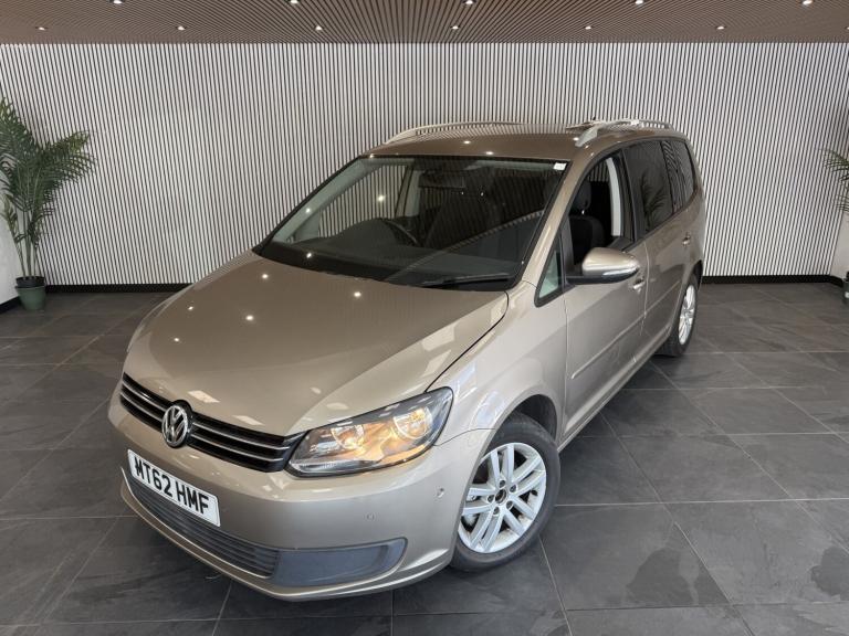 VOLKSWAGEN TOURAN 1.6 TDI SE 2012