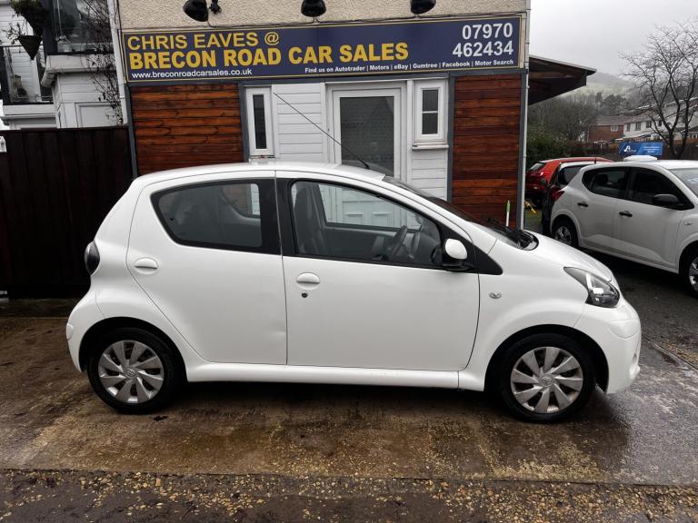 TOYOTA AYGO 1.0 VVT-i Ice 2012