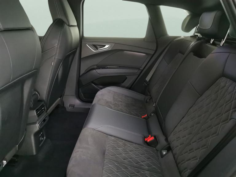 2022 Audi Q4 e-tron 40 S line SUV 5dr Electric Auto 82kWh (204 ps) - CARPLAY - LED - REVERSE CA S...