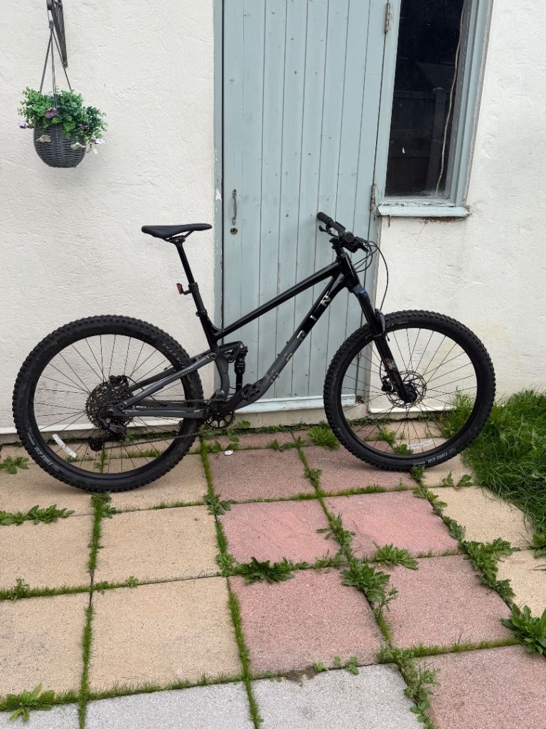 Full Suspension Marin Mountain Bike – Black, Good Condition