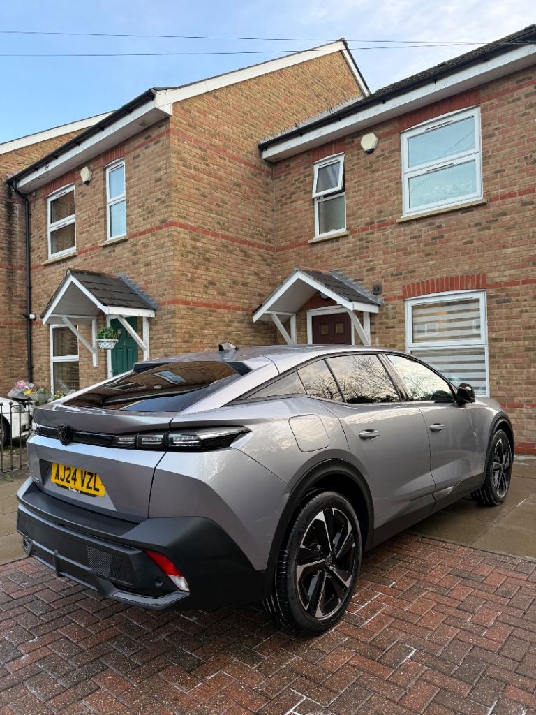 Peugeot, 408, Hatchback, 2024, Semi-Auto, 1199 (cc), 5 doors