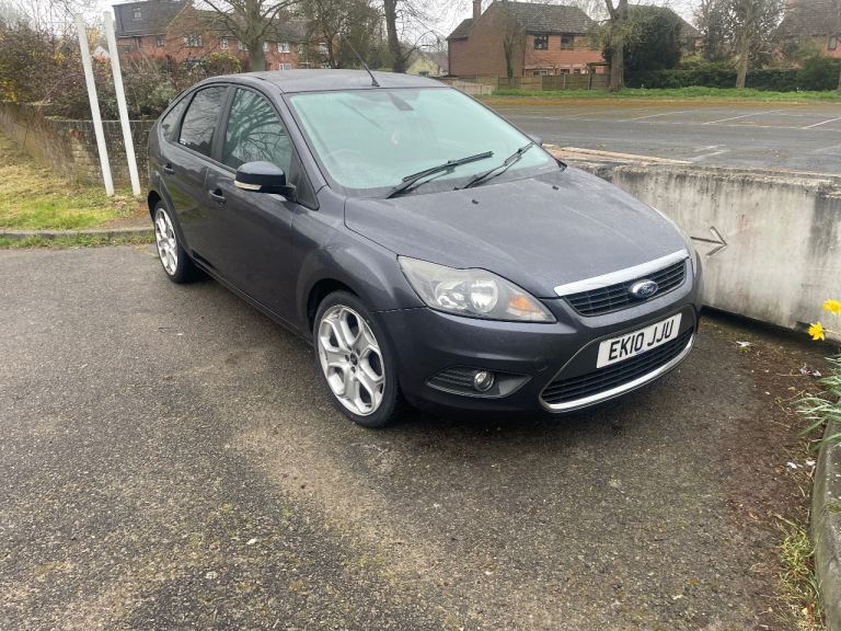 Ford focus 1.8 titanium 5 door 