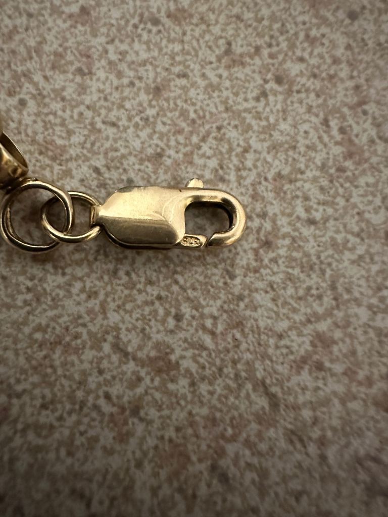 Gold bellcher chain weight around 39/40 grams 