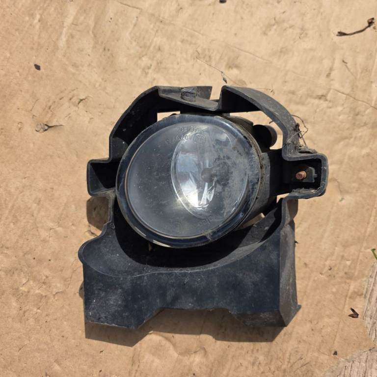 Nissan qashqai j10 driver side fog light 