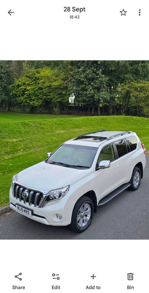 Toyota landcruiser invincible white auto fsh Sunroof Beige interior 