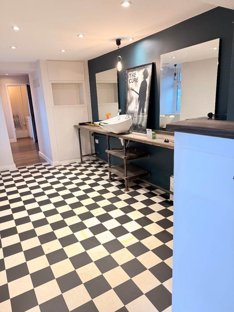 Prime Commercial Property for Rent near Leeds Bradford Airport – Former Hair Salon Barbers