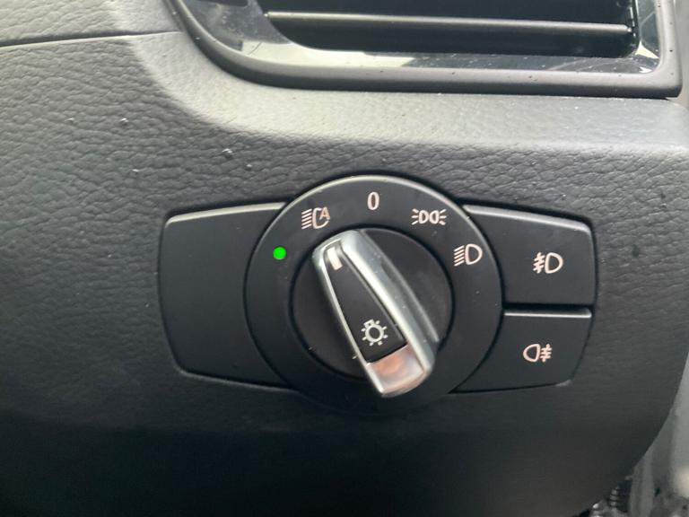 2012 BMW X1  2.0 20i SE Auto xDrive Euro 5 (S/S) 5dr SUV Petrol Automatic