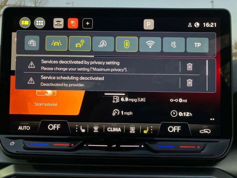 2025 SEAT Leon 1.5 TSI 150 FR Black Edition 5dr [DAP] Hatchback PETROL Manual