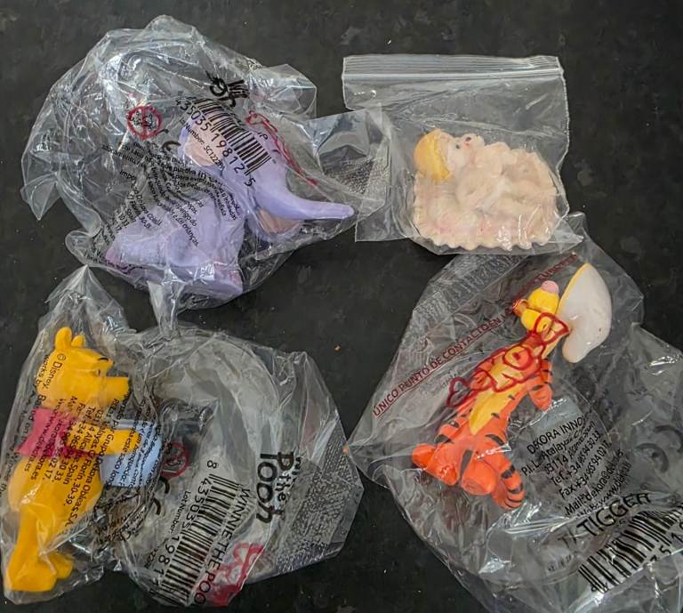 Bulk load of cake decorating things