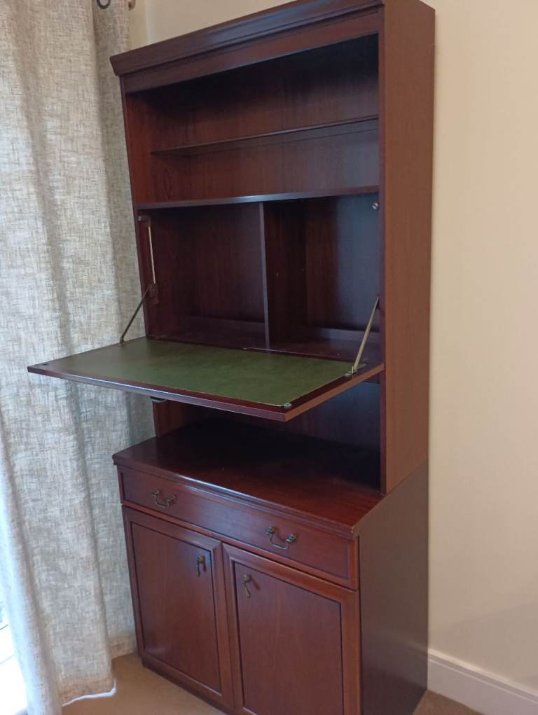 image for Mahogany cabinet 