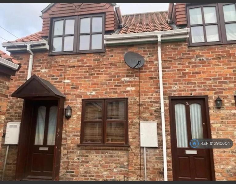 2 bedroom house in Market Court, Goole, DN14 (2 bed) (#2910804)