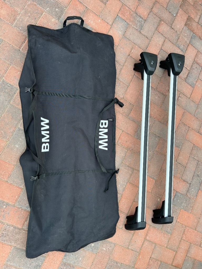 BMW Roof bars with hold-all.